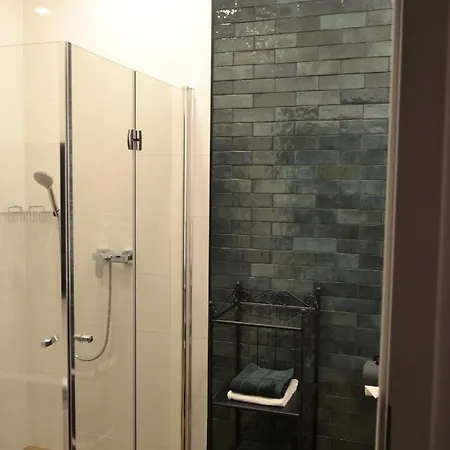 Toszeckie Διαμέρισμα *