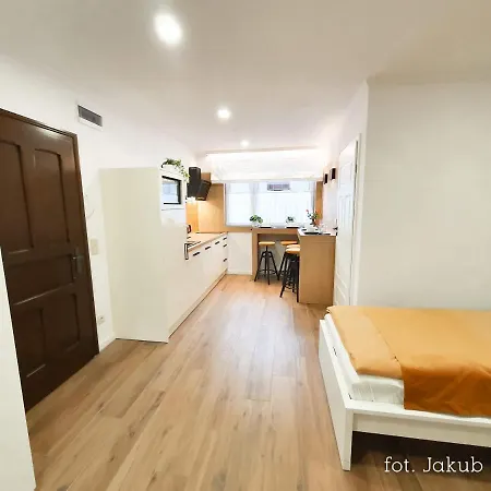 Toszeckie Διαμέρισμα *